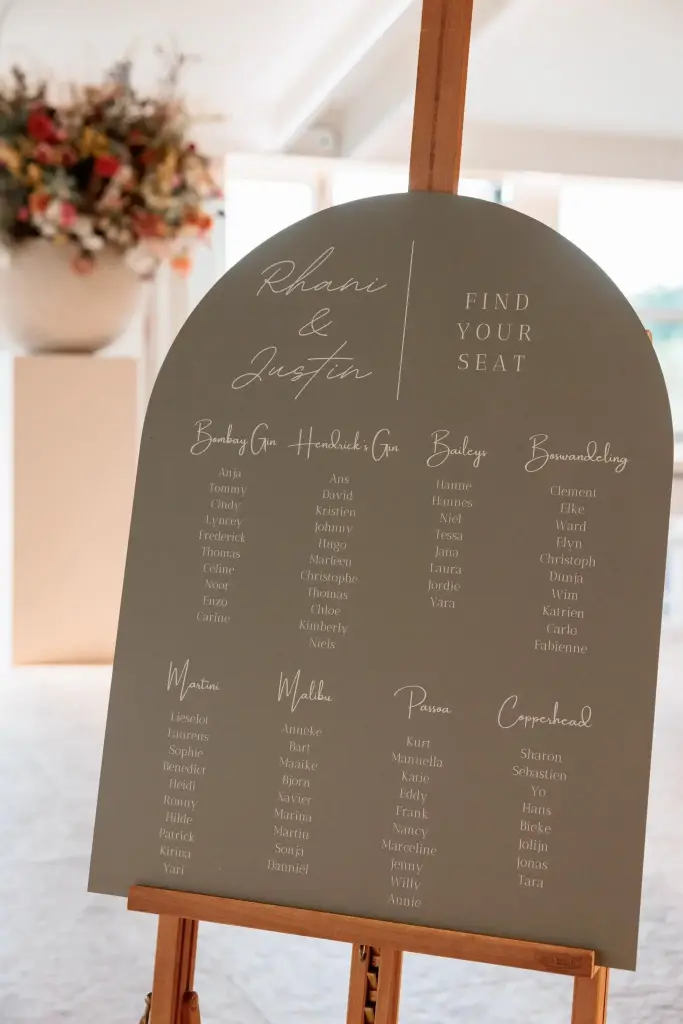 Tafelschikkingsbord boog